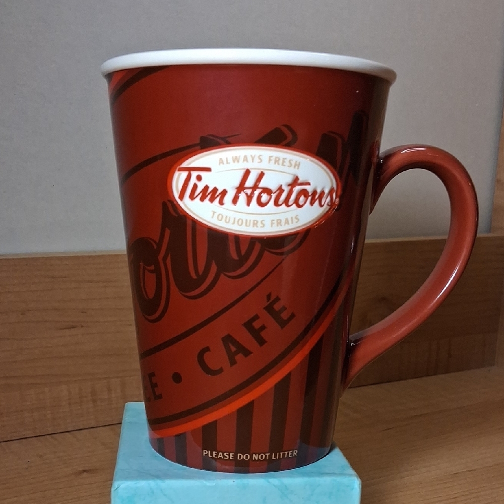 2008 Tim Hortons Limited Edition 3D Coffee Mug /Tea Cup #008